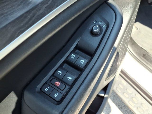Used 2024 Jeep Grand Cherokee Limited w/ Luxury Tech Group II AWD/4WD image 26
