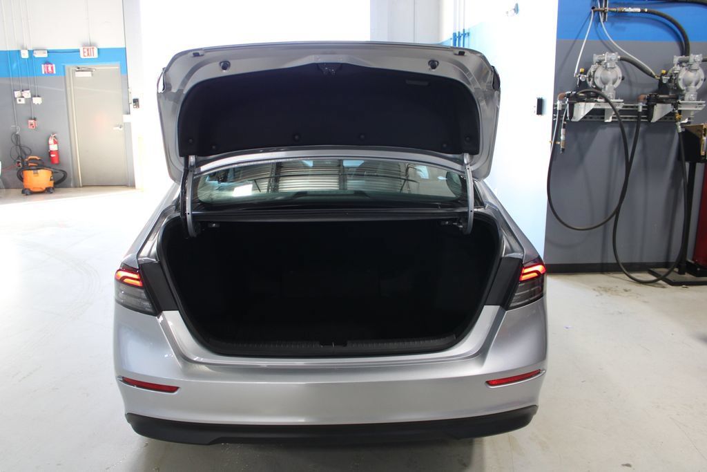 Certified 2025 Honda Accord SE image 26