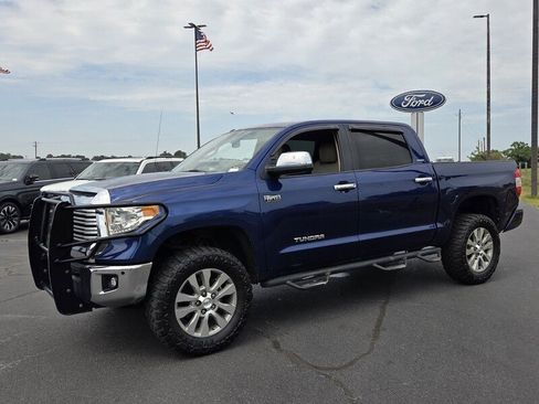 Used 2014 Toyota Tundra Limited w/ Limited Premium Package AWD/4WD image 3