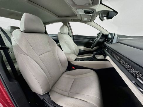 Certified 2023 Honda Accord EX image 27