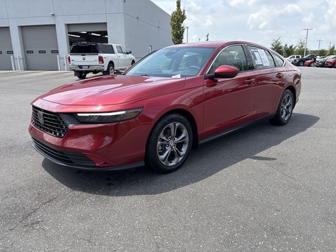 Used 2024 Honda Accord EX image 5