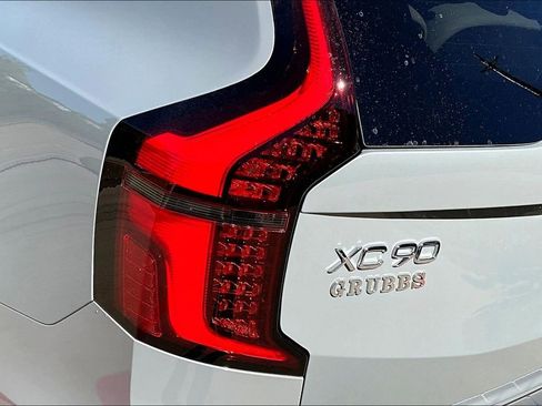 New 2026 Volvo XC90 B5 Core AWD/4WD image 43