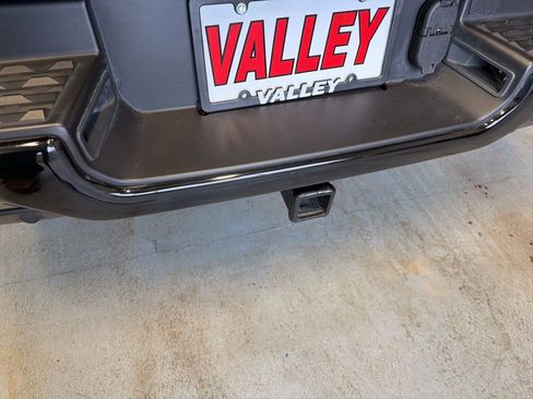 Used 2024 RAM 1500 Big Horn image 9