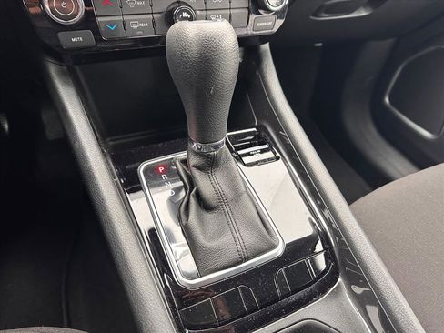 Used 2022 Jeep Compass Sport image 25