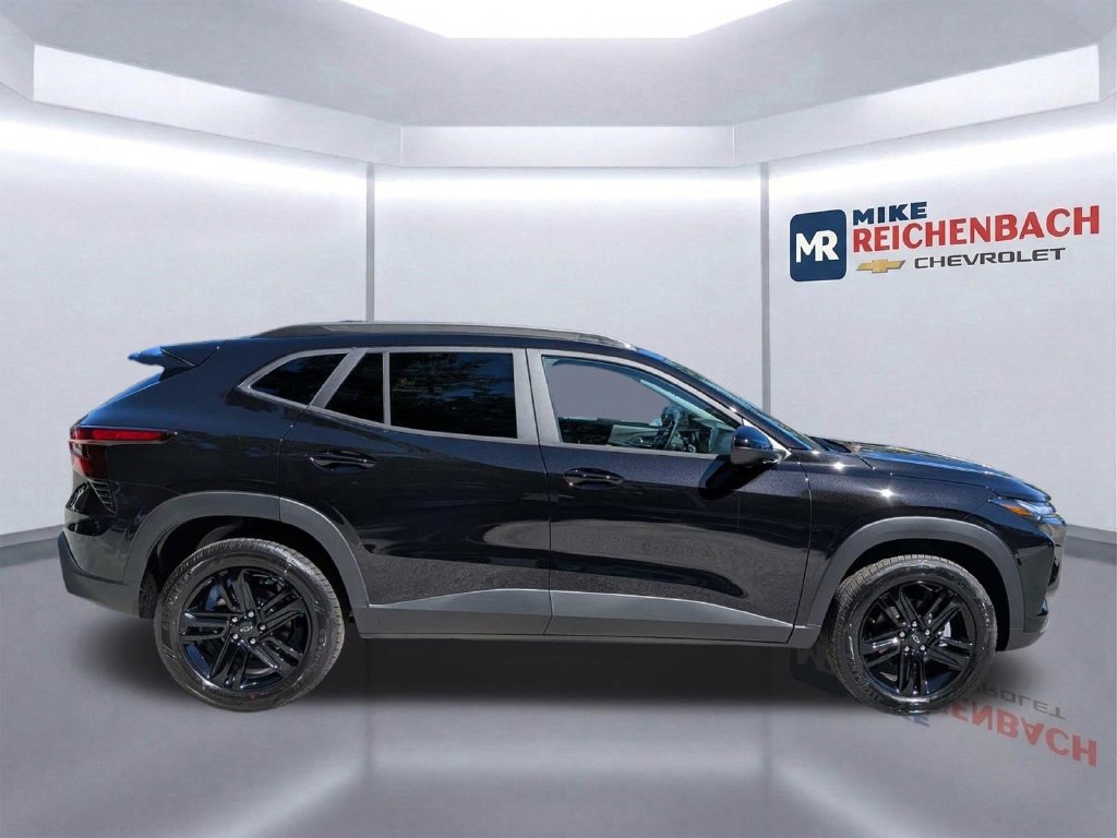 New 2026 Chevrolet Trax ACTIV w/ Driver Confidence Package FWD image 4