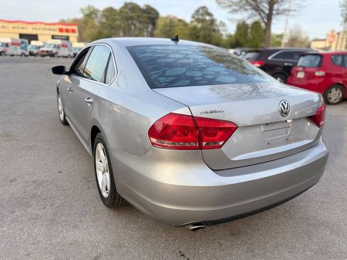 Used 2013 Volkswagen Passat 2.5 SE image 7