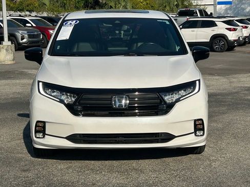 Used 2024 Honda Odyssey Sport image 3