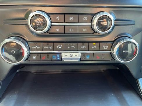 Certified 2024 Ford F150 Lariat AWD/4WD image 25