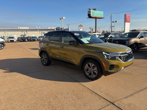 Used 2024 Kia Seltos S image 6