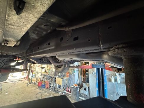 Used 2011 Toyota FJ Cruiser 4WD image 35