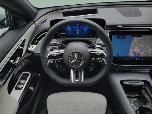 New 2026 Mercedes-Benz E 53 AMG e 4MATIC Wagon image 13