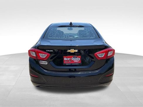 Used 2019 Chevrolet Cruze LS w/ LS Convenience Package FWD image 6
