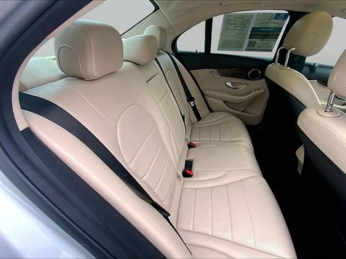 Used 2018 Mercedes-Benz C 300 Sedan image 19