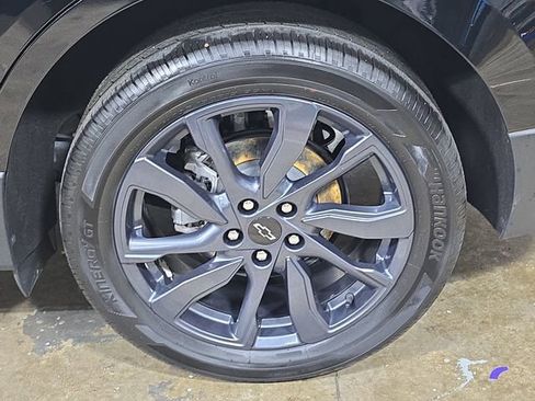 Used 2024 Chevrolet Equinox RS w/ RS Leather Package AWD/4WD image 36