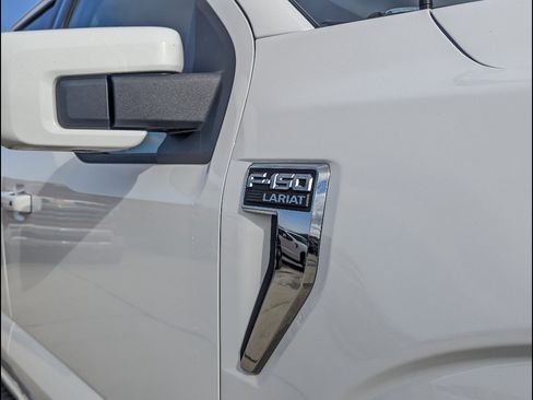 Used 2022 Ford F150 Lariat w/ Equipment Group 501A Mid AWD/4WD image 12