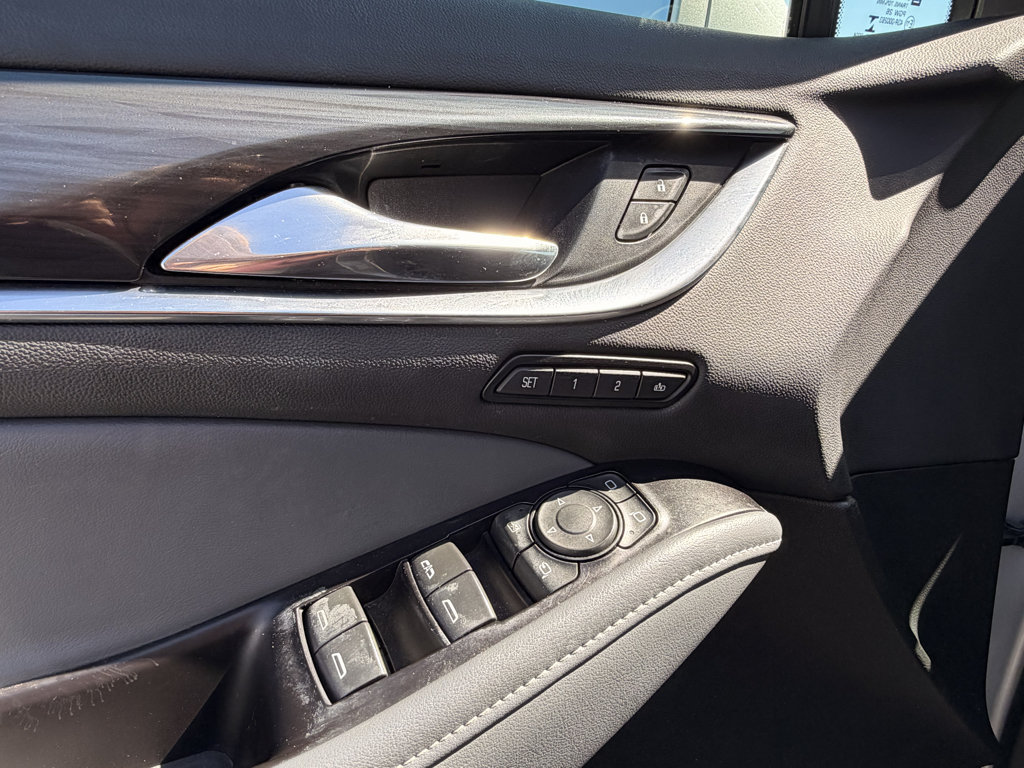 Used 2018 Buick Enclave Premium FWD image 17