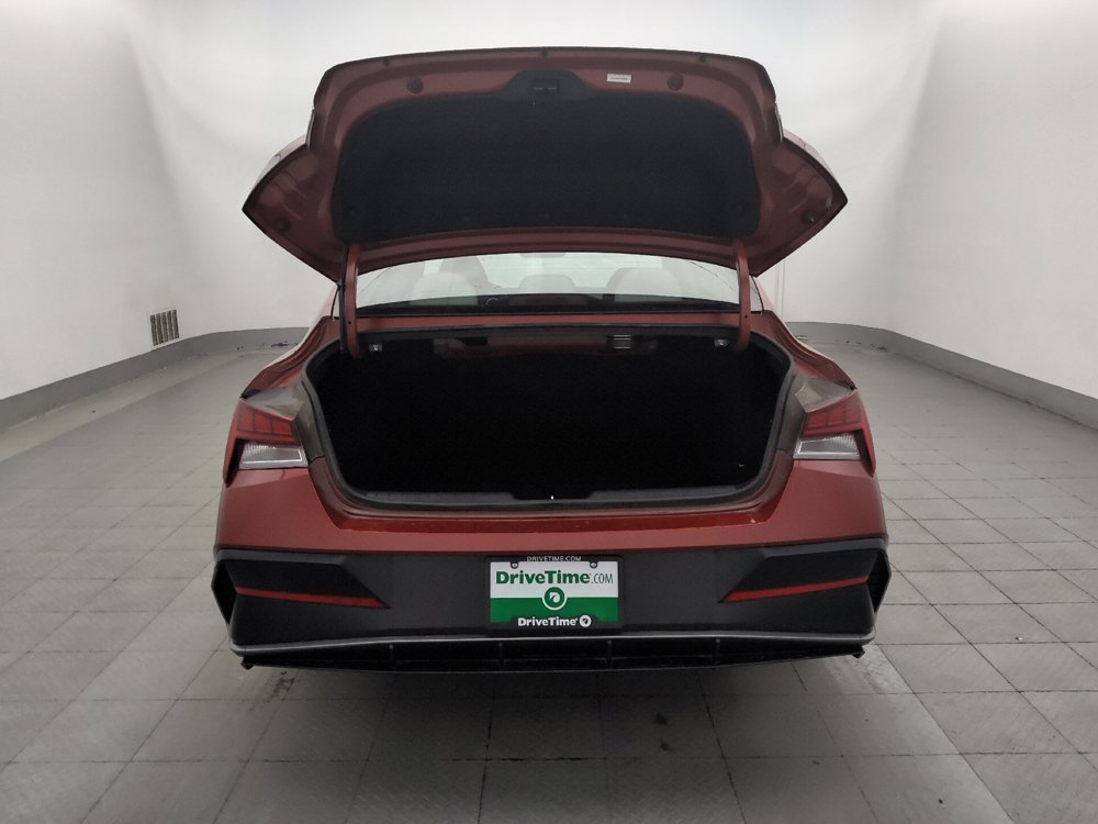 Used 2025 Hyundai Elantra Limited FWD image 29