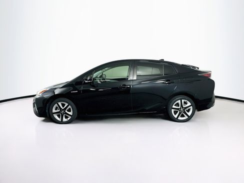 Used 2016 Toyota Prius Three Touring w/ Preferred Accessory Package FWD image 4
