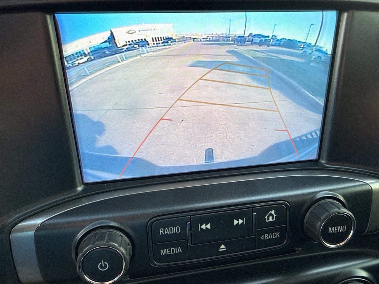 Used 2018 Chevrolet Silverado 1500 LT AWD/4WD image 25
