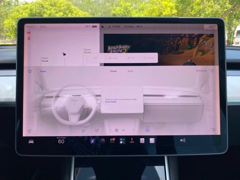 Used 2021 Tesla Model Y Long Range AWD/4WD image 31