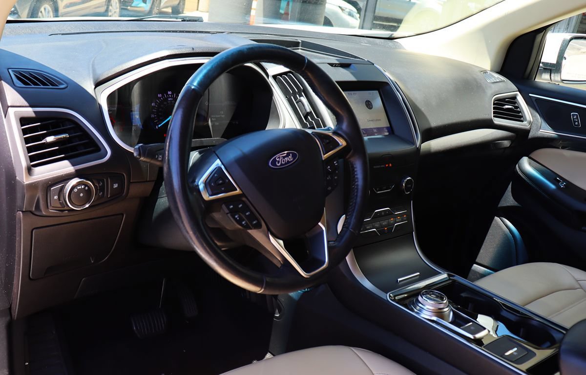 Used 2020 Ford Edge SEL AWD/4WD image 39