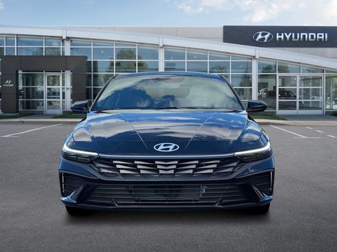 New 2026 Hyundai Elantra SEL FWD image 12