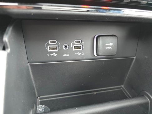 New 2025 Jeep Grand Cherokee Limited image 36