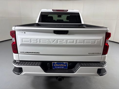 Used 2026 Chevrolet Silverado 1500 Custom AWD/4WD image 8