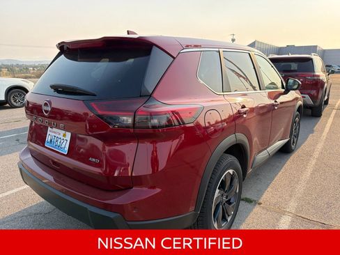 Certified 2025 Nissan Rogue SV AWD/4WD image 8