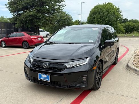 Used 2025 Honda Odyssey Sport-L image 1