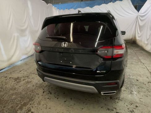 Used 2024 Honda Pilot Elite image 6