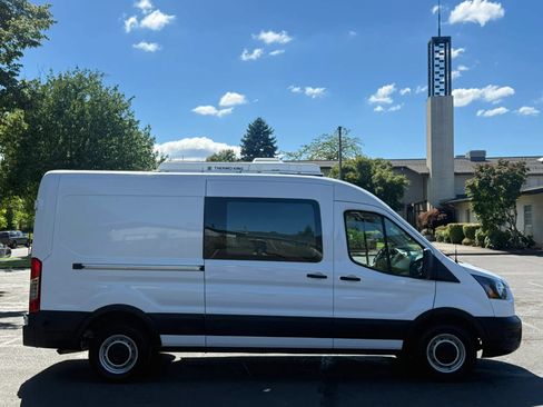 Used 2019 Ford Transit 250 148 Medium Roof RWD image 7