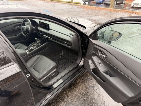 Used 2025 Honda Accord EX-L image 15