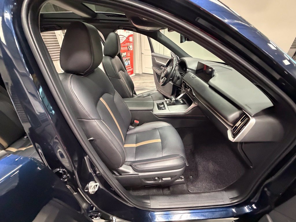 Used 2024 MAZDA CX-90 Plug-In Hybrid w/ Premium Plus AWD/4WD image 47