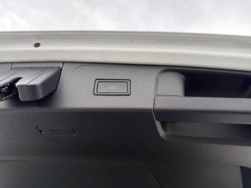 New 2026 Volkswagen Atlas SEL Premium R-Line image 76