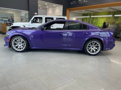 Used 2023 Dodge Charger SRT Hellcat w/ Harman/Kardon Audio Group image 6