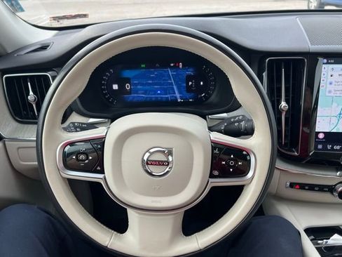 Used 2023 Volvo XC60 B5 Plus w/ Climate Package image 10