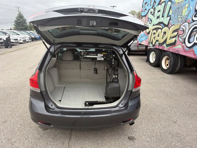 Used 2010 Toyota Venza AWD image 22