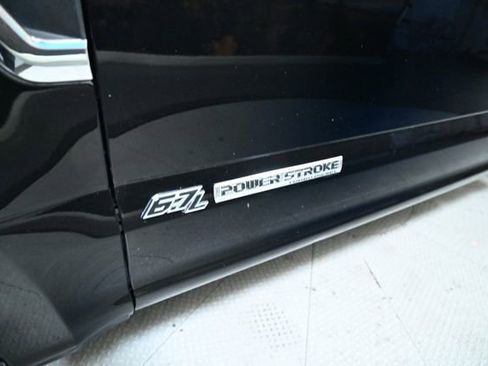 Used 2018 Ford F250 Platinum w/ Platinum Ultimate Package image 16