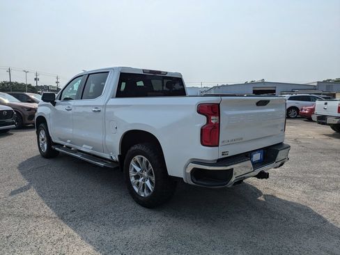 Used 2020 Chevrolet Silverado 1500 LTZ w/ LTZ Premium Package AWD/4WD image 6