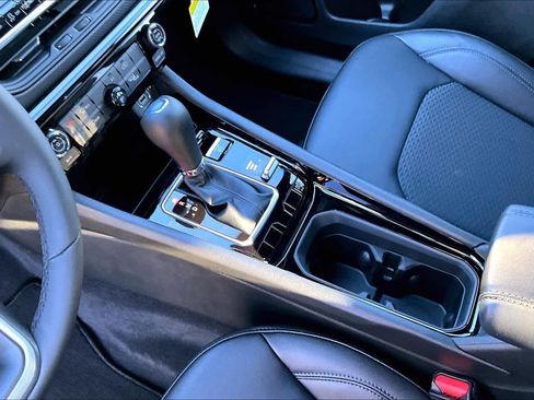 New 2026 Jeep Compass Latitude image 17