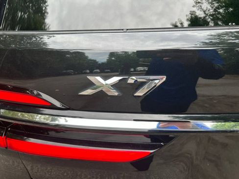 Used 2024 BMW X7 xDrive40i AWD/4WD image 10