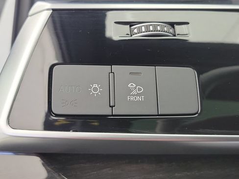 Used 2025 Audi Q7 3.0T Premium Plus AWD/4WD image 33