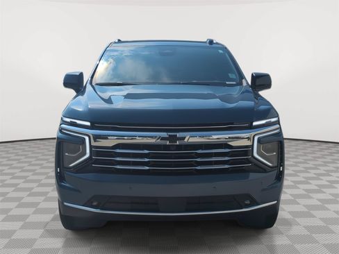 Used 2025 Chevrolet Tahoe LT w/ Comfort Package AWD/4WD image 8