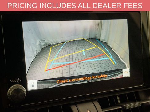 Used 2025 Toyota RAV4 XLE AWD/4WD image 13