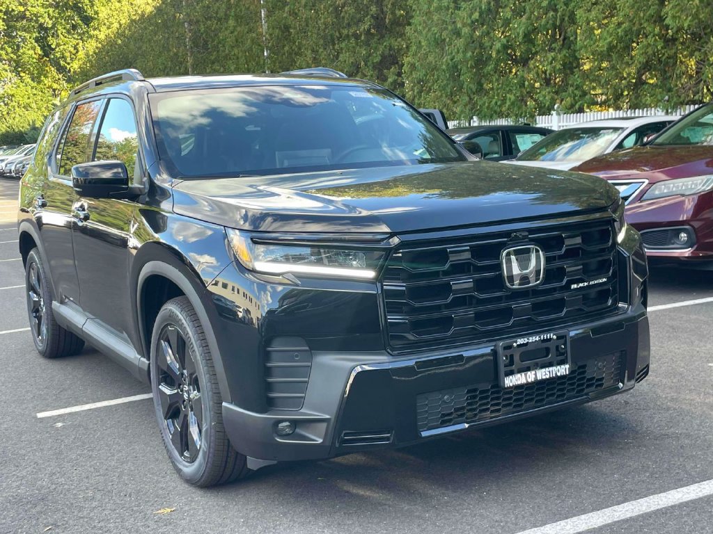 New 2026 Honda Pilot Black Edition image 1