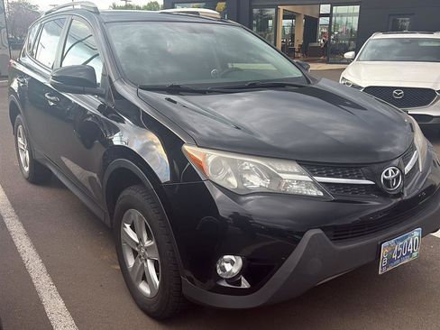 Used 2013 Toyota RAV4 XLE image 19