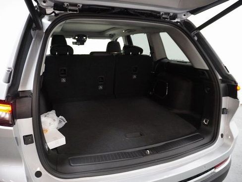 New 2024 Jeep Grand Cherokee Limited 4xe w/ Luxury Tech Group II image 5