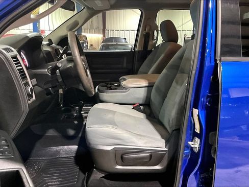 Used 2018 RAM 2500 Tradesman w/ Chrome Appearance Group AWD/4WD image 21