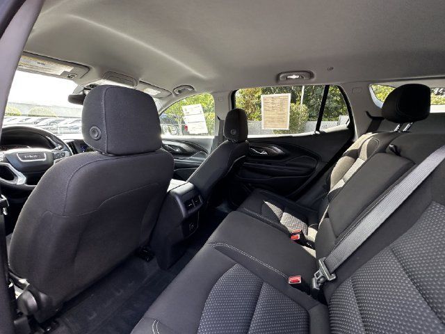 Used 2024 GMC Terrain SLE FWD image 18